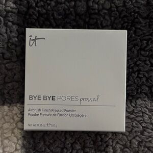 IT Cosmetics Airbrush Finish Pressed Powder in White